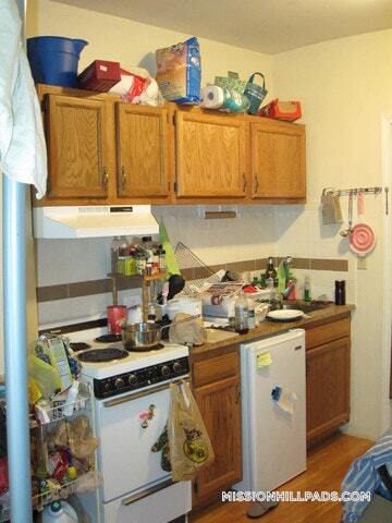 Building Photo - 10 Wait St