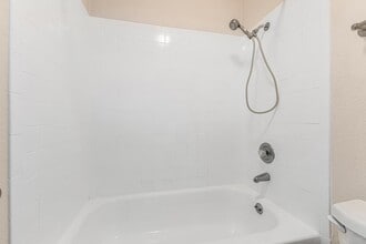 Building Photo - 7350 N Vía Paseo Del Sur