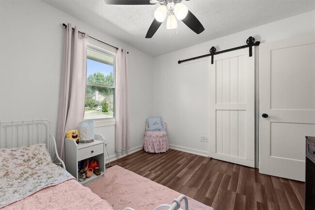 Building Photo - 6338 Stablewood Way