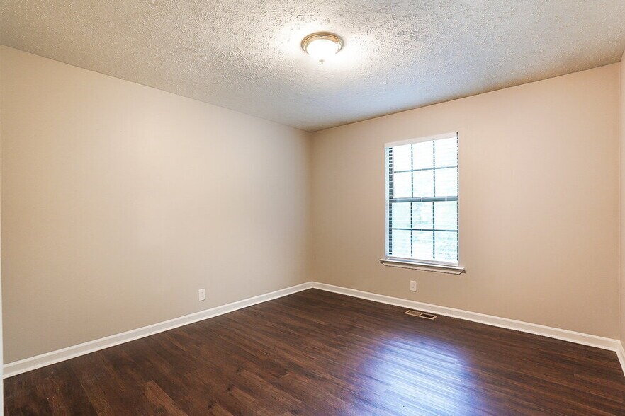 Building Photo - 3500 Roundwood Forest Dr