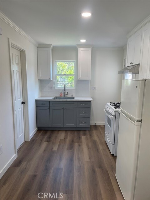 Building Photo - 3807 Mohawk St