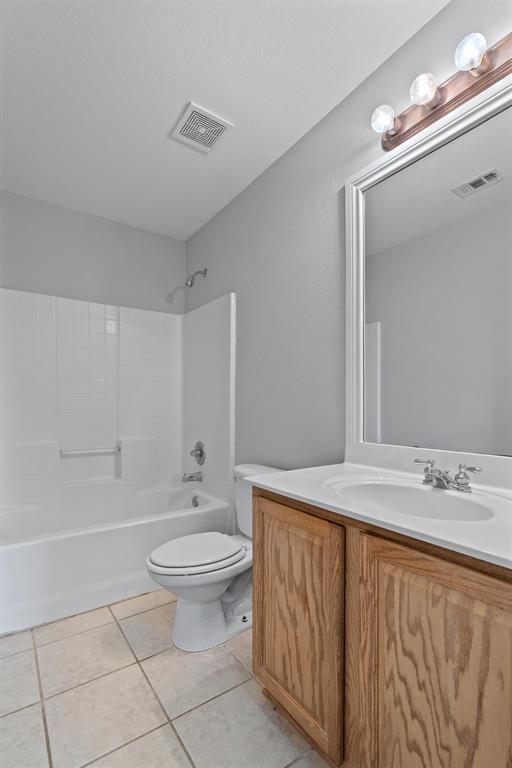 Building Photo - 2820 Mission Tejas Dr