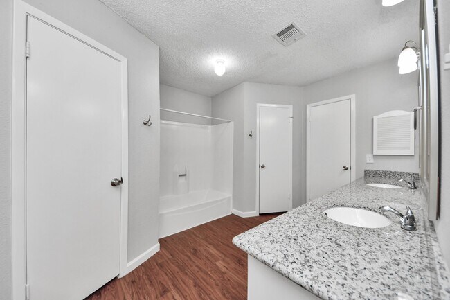 Building Photo - 16714 Britford