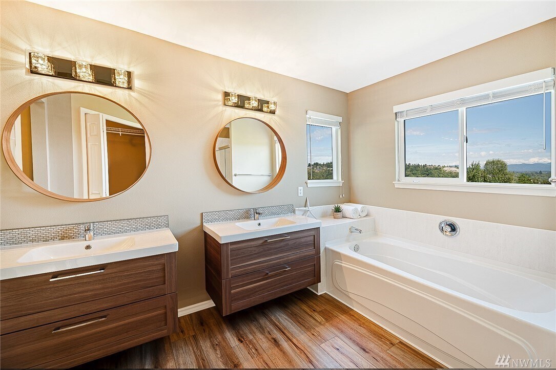 Building Photo - 14210 56th Ave S