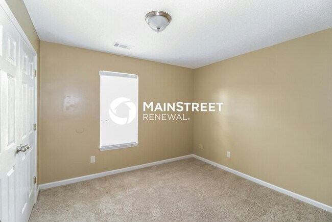 Building Photo - 3 Bedroom Pet-Friendly Home in Memphis, TN with Main Street Renewal