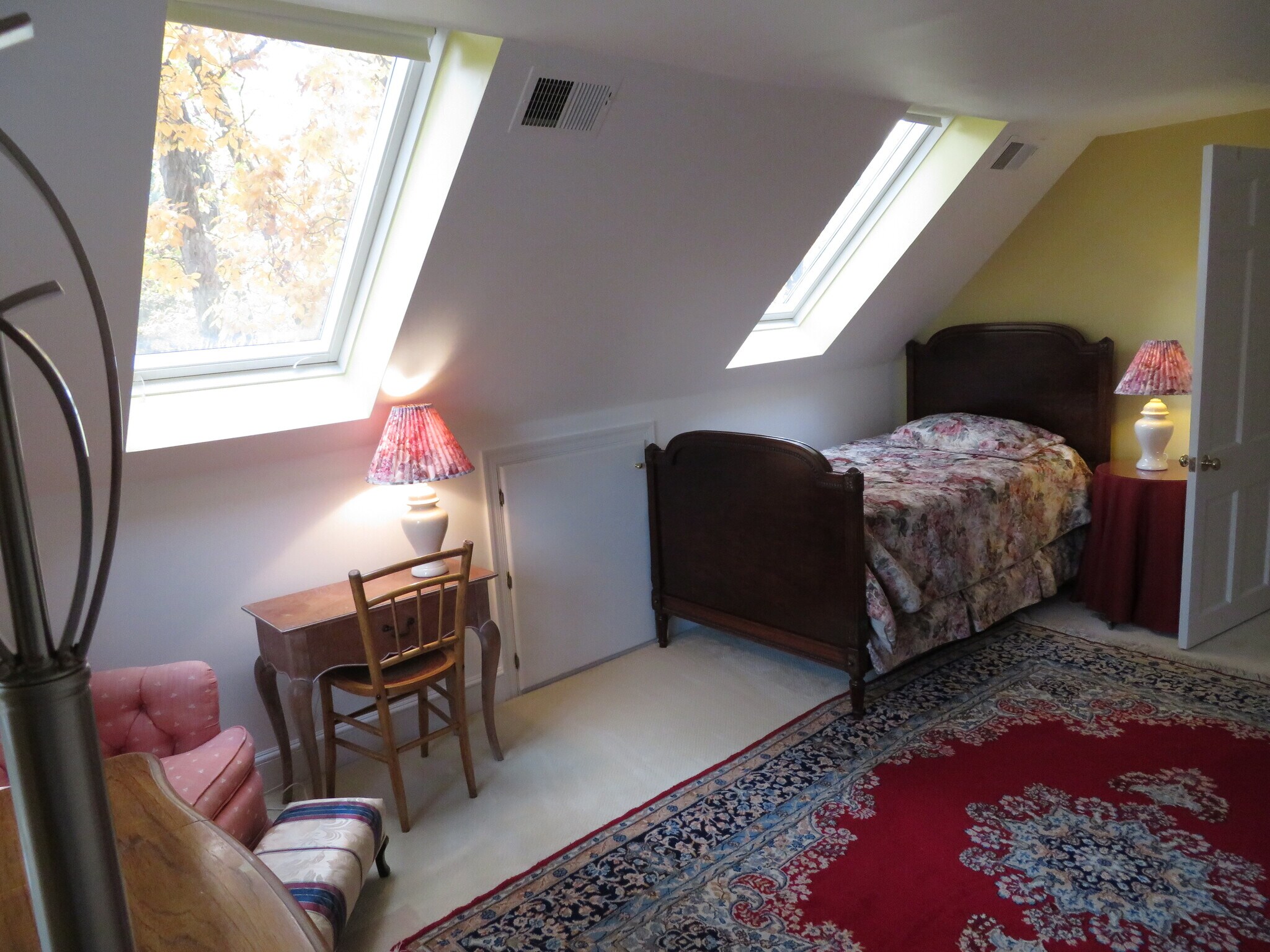 Building Photo - 1044 26th St S