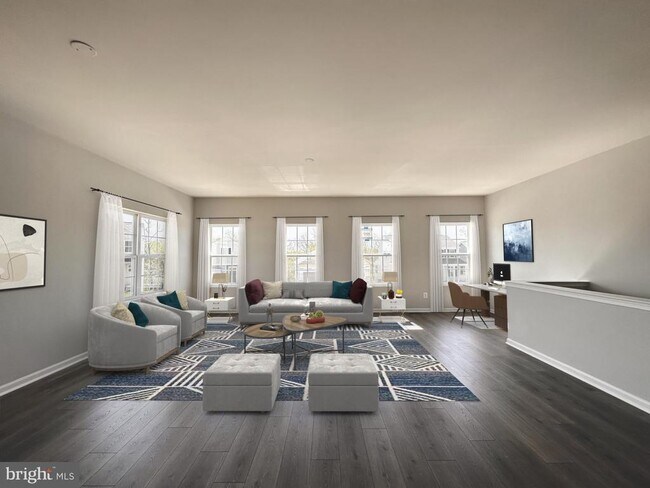 Building Photo - 526 Parkland Dr