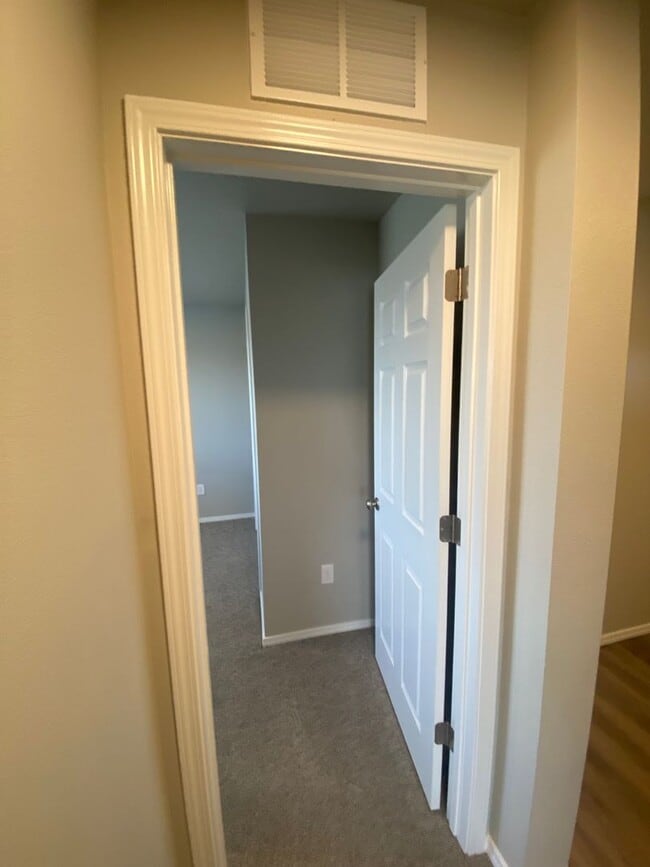 Building Photo - 5214 Clearfield Ct