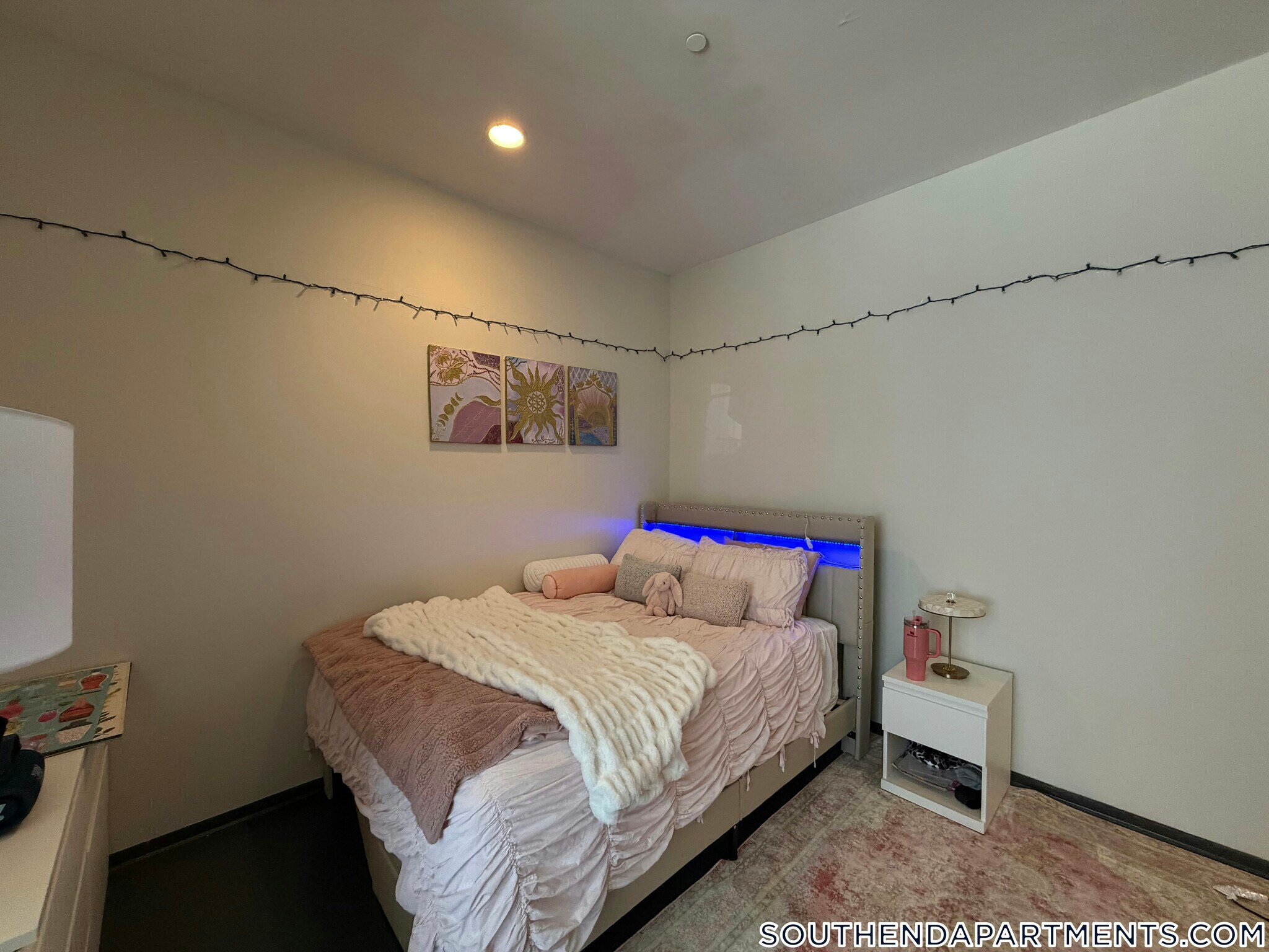 Building Photo - 160 E Berkeley St