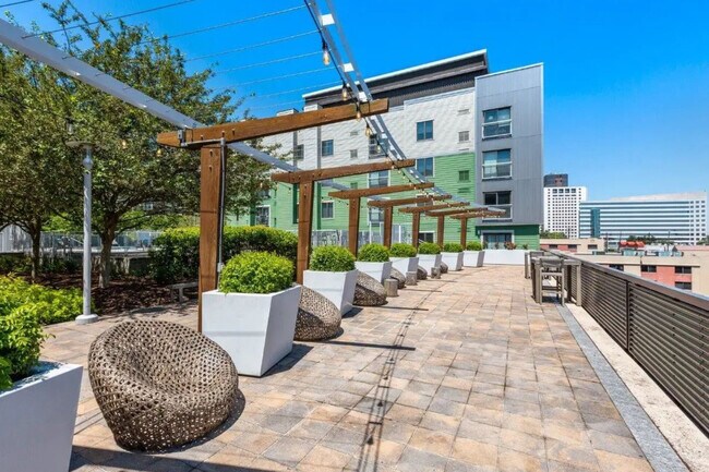 Building Photo - 11418 Rockville Pike