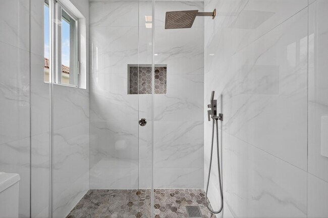 Building Photo - 1374 Canary Island Dr