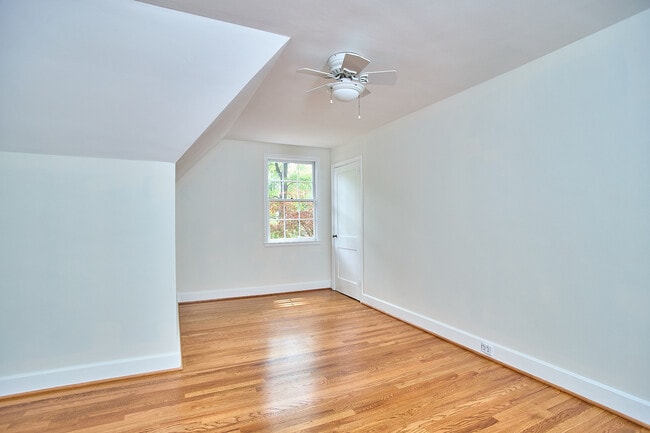 Building Photo - 2020 Pershing St