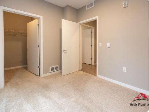 Building Photo - 110 N Blandena St