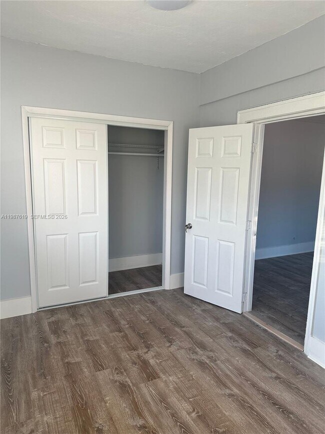 Building Photo - 1053 SW 2nd St