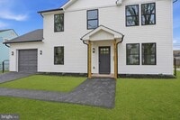 Building Photo - 84 Ice Pond Rd