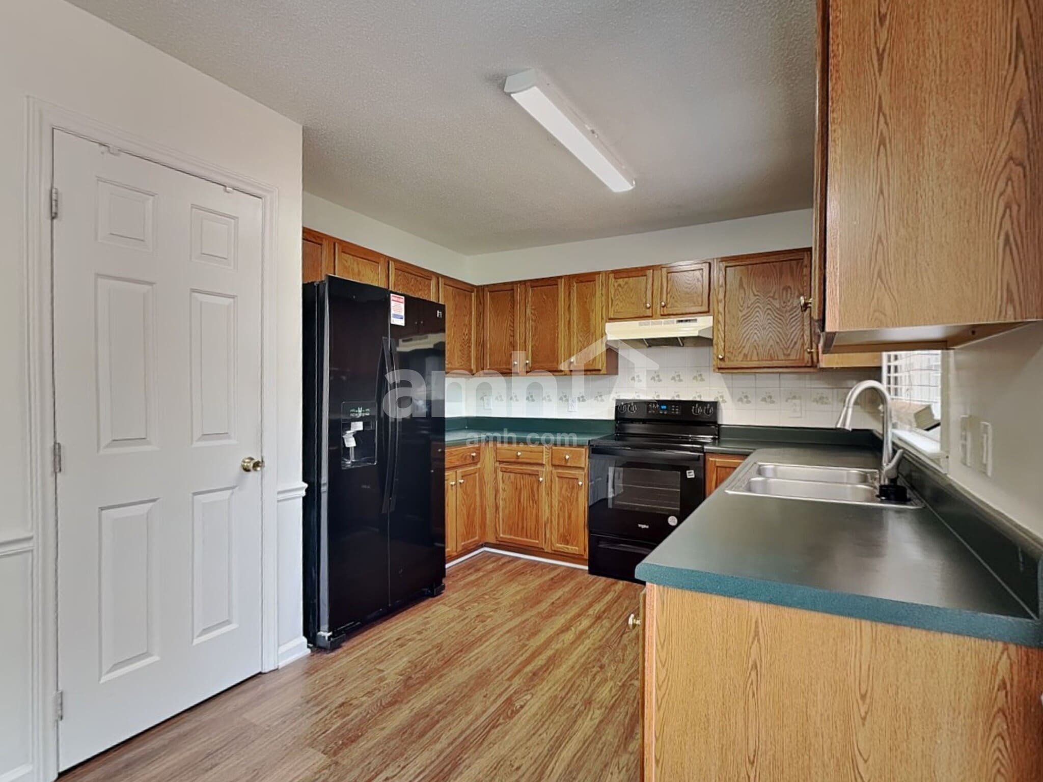 Building Photo - 272 Twin Creeks Rd