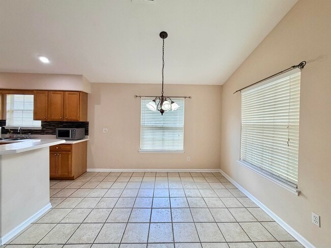 Building Photo - 9336 Royal Troon Dr
