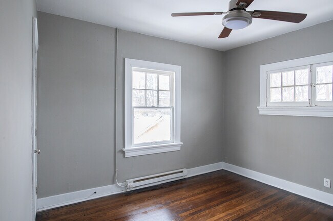 Building Photo - 501-503 W Norman