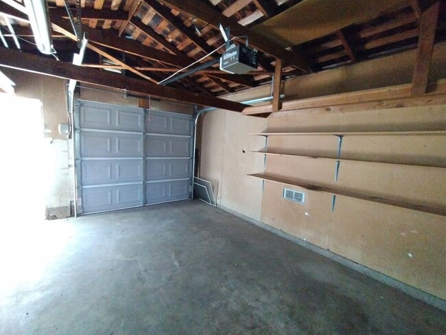 Building Photo - 229 El Vista Ave