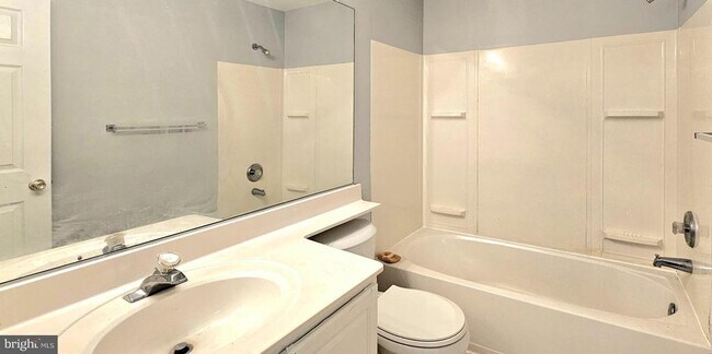 Building Photo - 6623 Patent Parish Ln