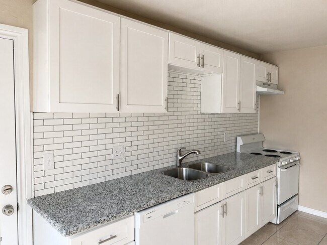 Building Photo - 603 Wisteria St