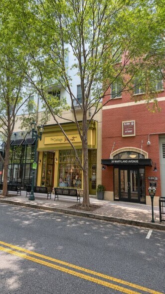 Building Photo - 38 Maryland Ave