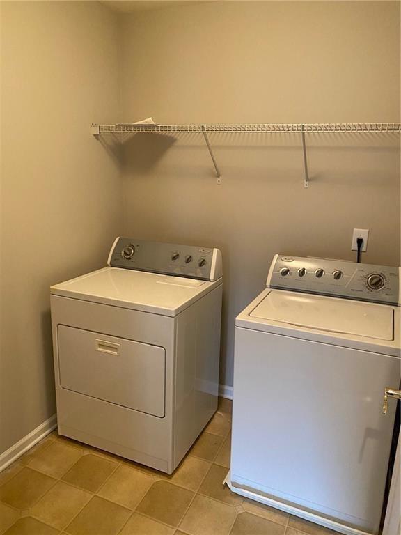 Building Photo - 7637 Forest Glen Way