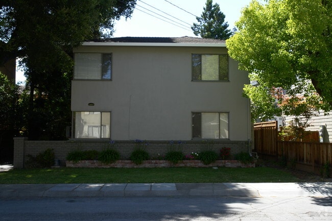 Primary Photo - 1007 Florence Ln