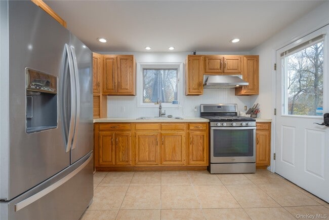 Building Photo - 8 Loran Ct