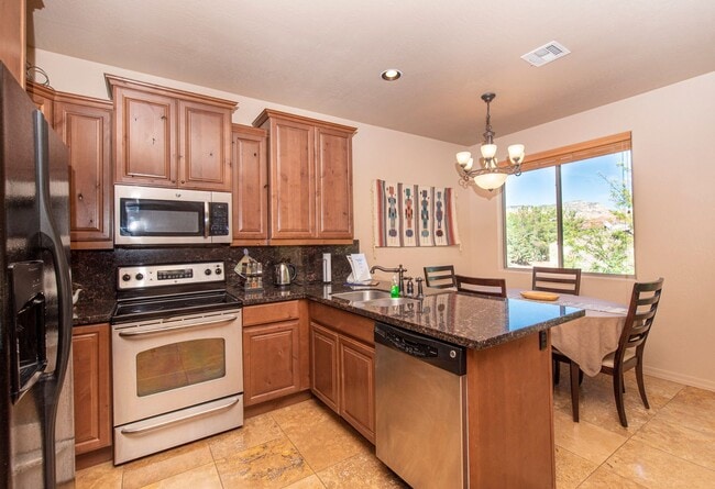 Building Photo - Furnished or Unfurnished, 1 Year Minimum -...