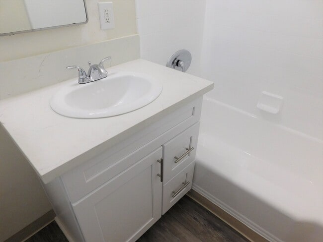 Building Photo - 5637 Strohm Ave