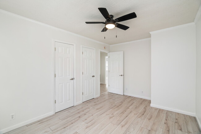 Building Photo - 331 Sarvis Dr