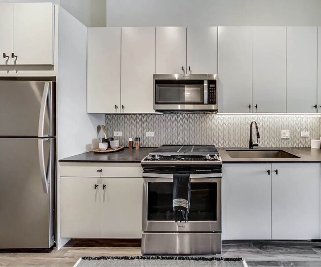 Building Photo - 3130 37th St