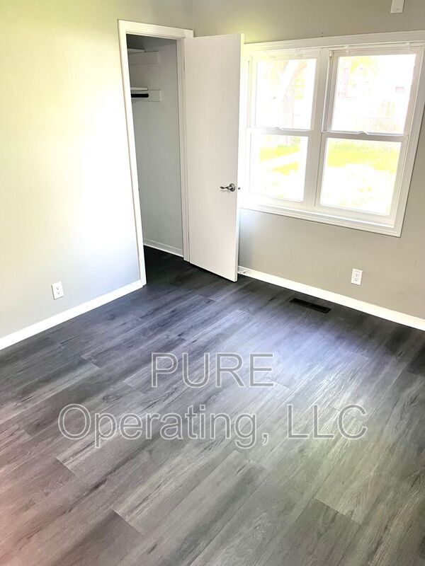 Building Photo - 2402 Ave A
