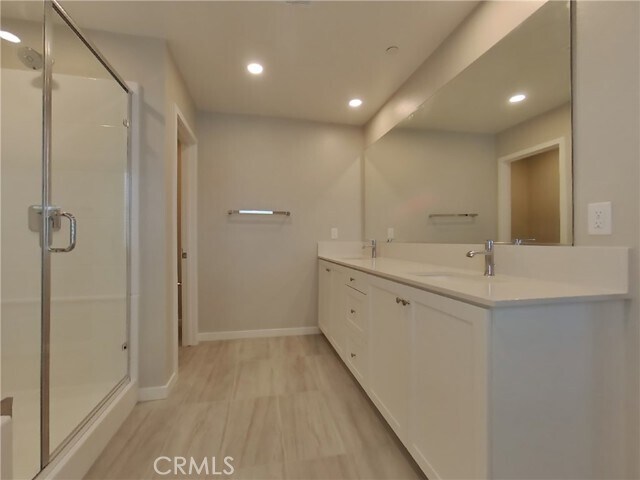 Building Photo - 31692 Hans Dr