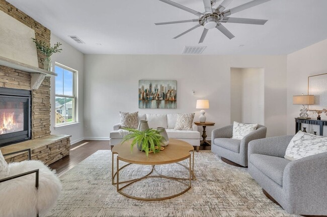 Building Photo - Rental Home available in the Falls Grove Community!