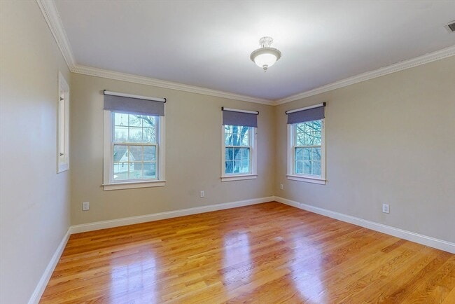 Building Photo - 455 Waban Ave
