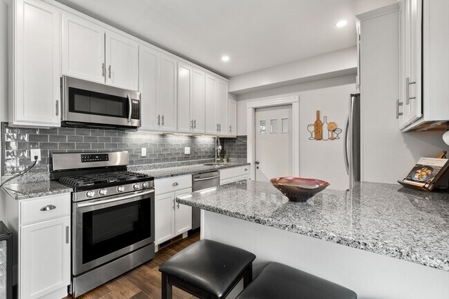 Building Photo - 103 Belgrade Ave