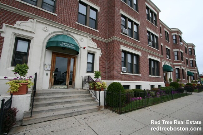 Building Photo - 7 Barrows St