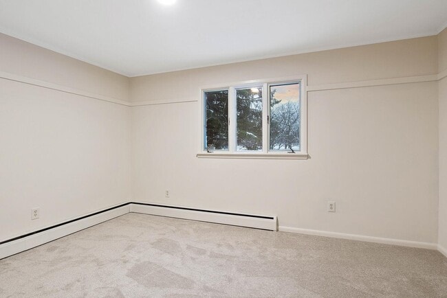 Building Photo - 4489 Pompey Center Rd