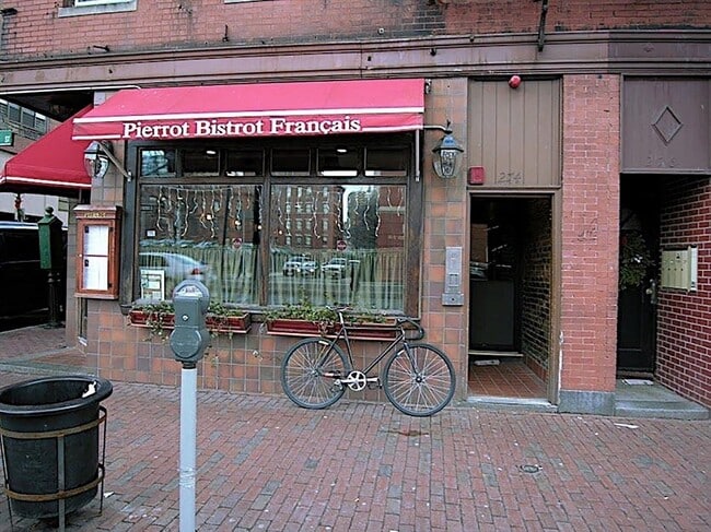 Building Photo - 274 Cambridge St