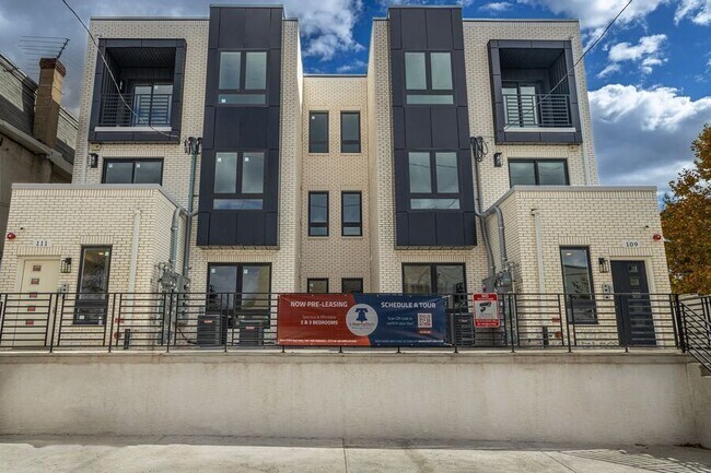 Building Photo - 109 N 63rd St