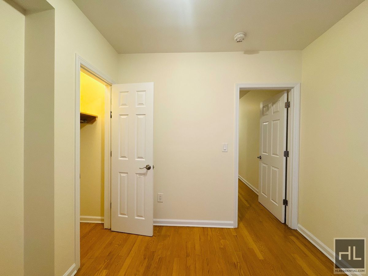 Building Photo - AMSTERDAM AVENUE