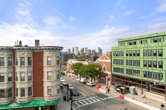 Building Photo - 104 Dorchester St
