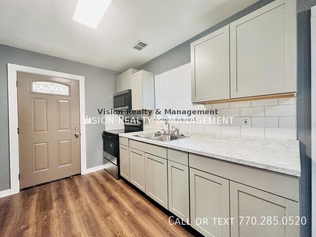 Building Photo - 459 Merrywood Dr