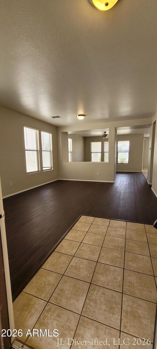 Building Photo - 6895 S Amethyst Dr