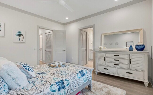 Building Photo - 15 Golden Bell Ct