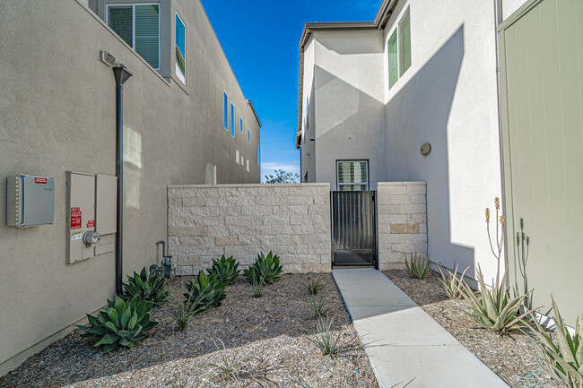 Building Photo - 27081 Amber Sky Wy