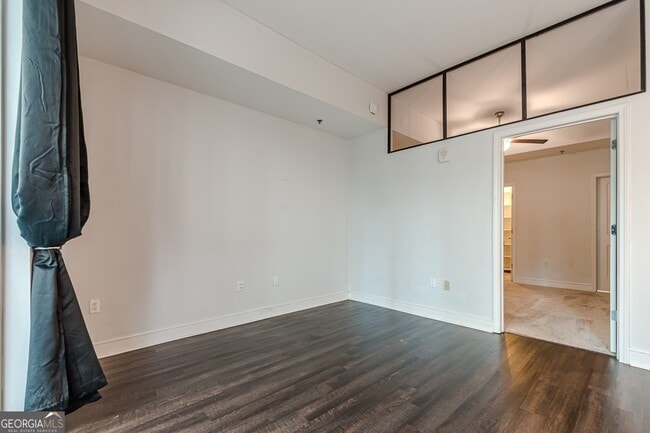 Building Photo - 44 Peachtree Pl NW