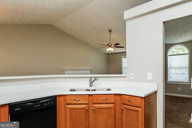 Building Photo - 67 Poplar Springs Ct